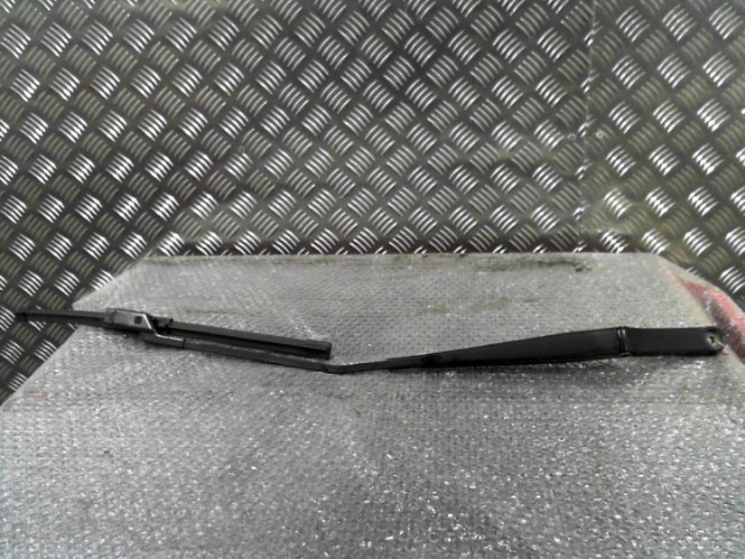 Braccio tergicristallo anteriore destro VOLKSWAGEN GOLF 5 Diésel - 1