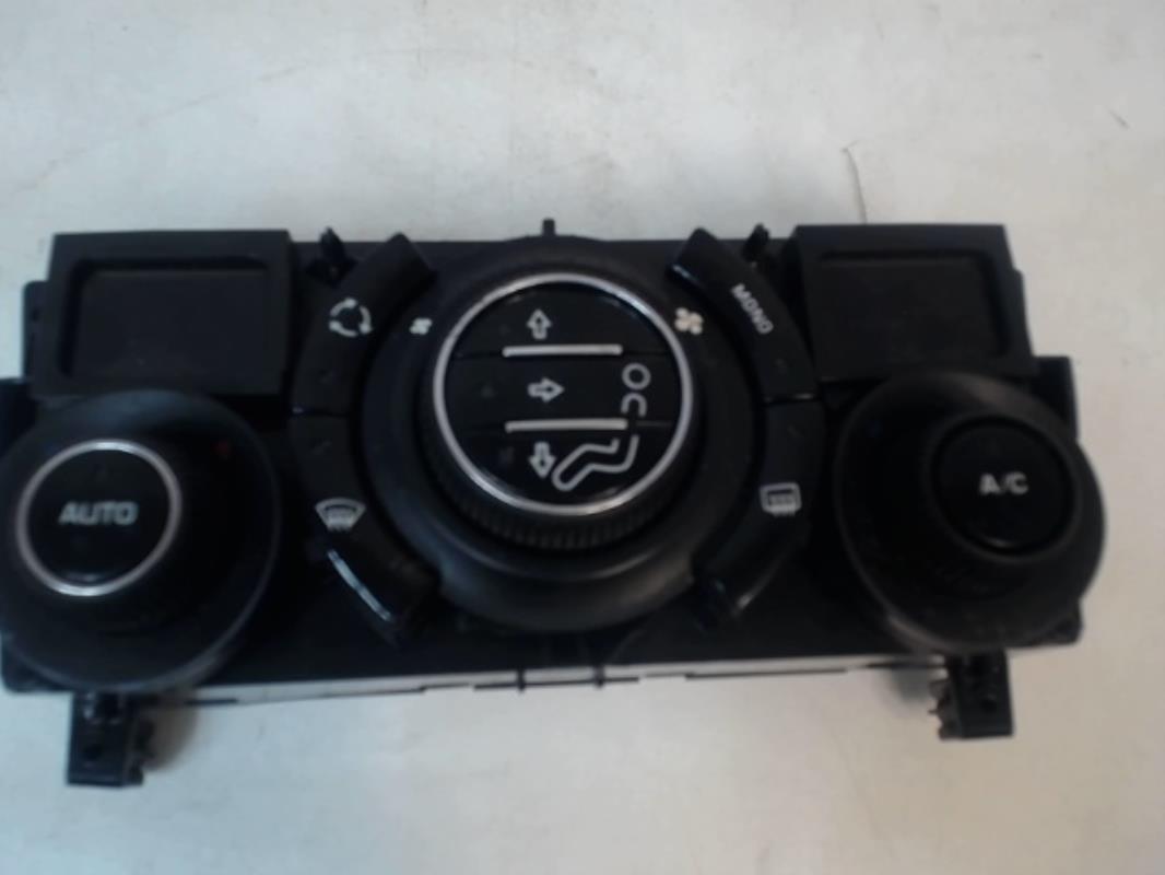 Commande chauffage CITROEN C3 PICASSO PHASE 1 Diesel - 1