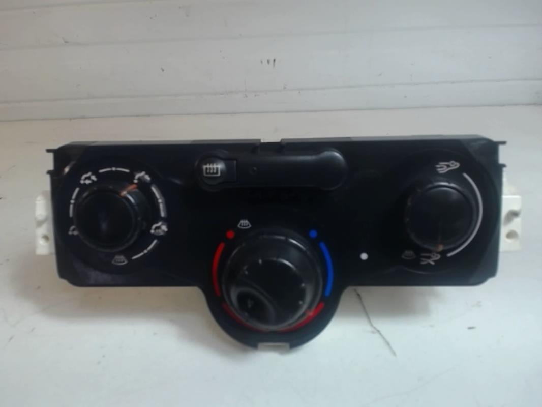 Commande chauffage RENAULT MEGANE 2 PHASE 1 Diesel - 1