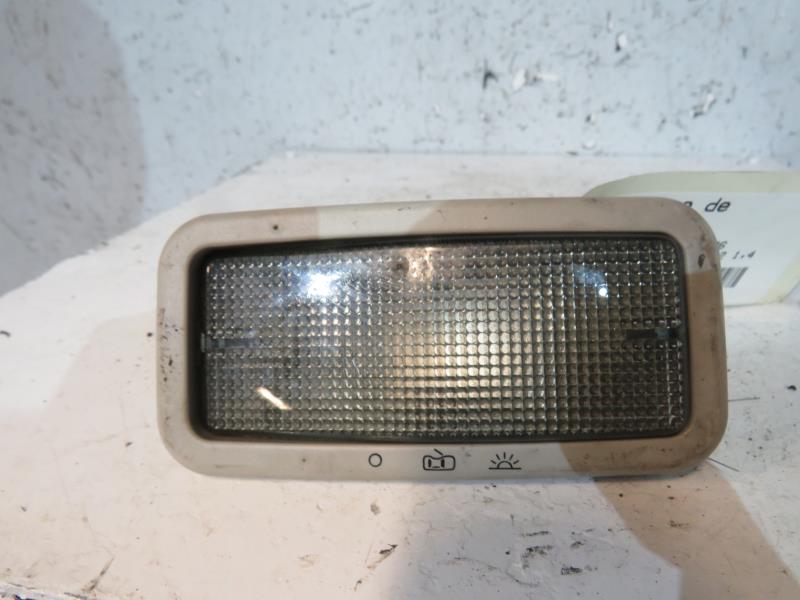 Eclairage de plafonnier VOLKSWAGEN POLO 3 PHASE 2 Essence - 1