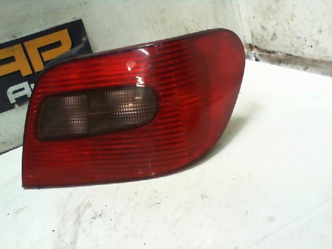 Fanale posteriore principale destro (luci) CITROEN XSARA PHASE 1 COUPE Diésel - 1