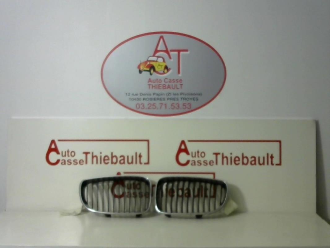 Grille de calandre BMW SERIE 1 (E81)  - 1