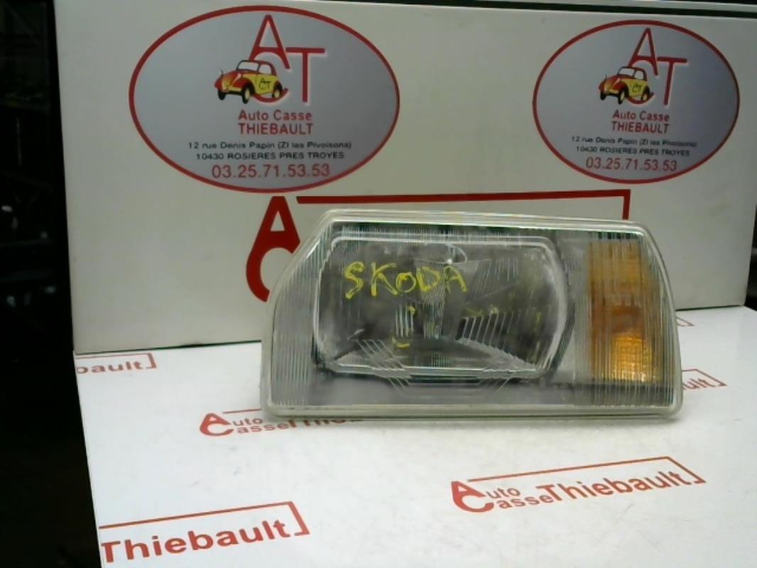 Gruppo ottico anteriore principale sinistro (luci)(faro) SKODA FAVORIT  - 1