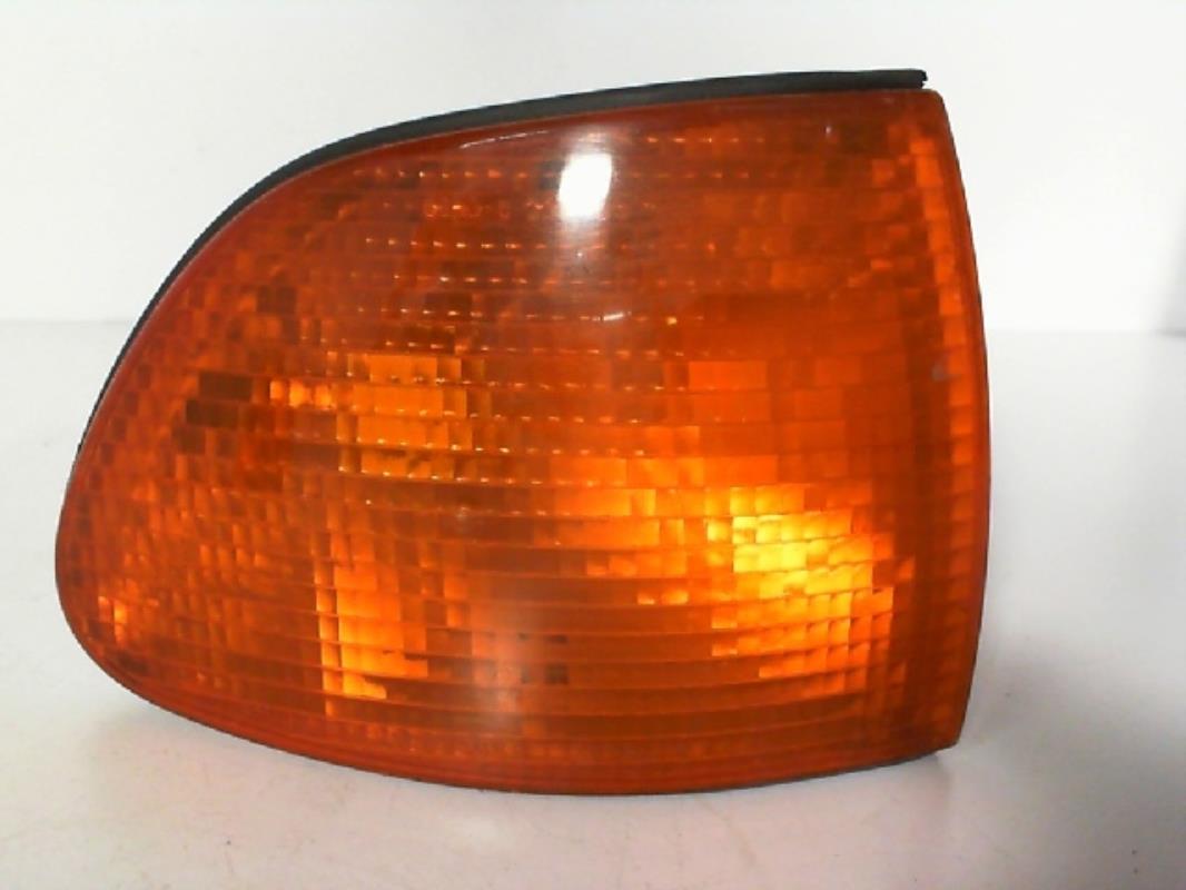 Optique avant secondaire droit (feux)(clignotant) BMW SERIE 7 E38  - 1