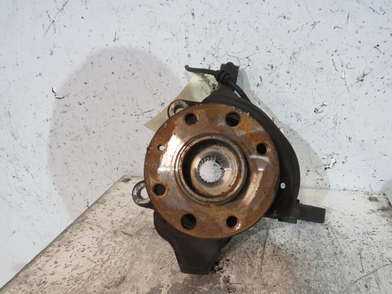 Fuso a snodo anteriore sinistro OPEL CORSA C PHASE 1 Gasolina - 1