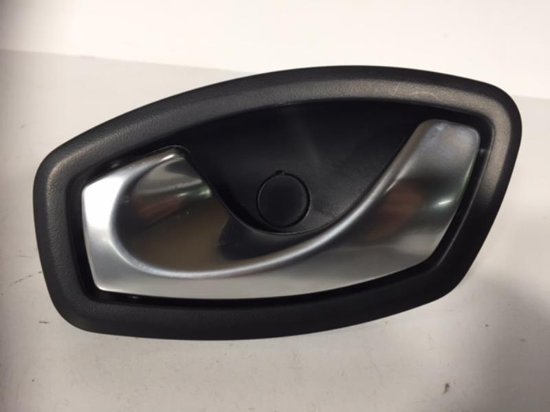 Poignee interieur avant gauche RENAULT CLIO 4 PHASE 1 Essence - 1