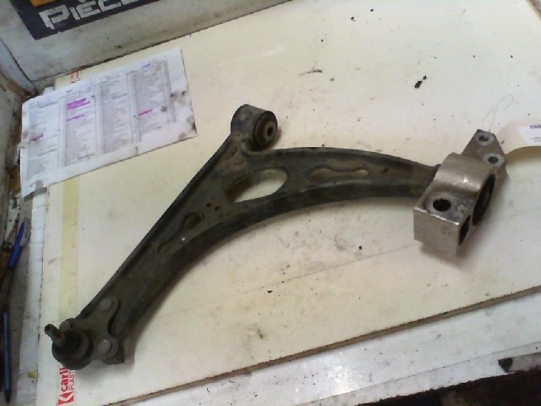 Triangolo anteriore sinistro VOLKSWAGEN TOURAN 1 PHASE 2 Diésel - 1