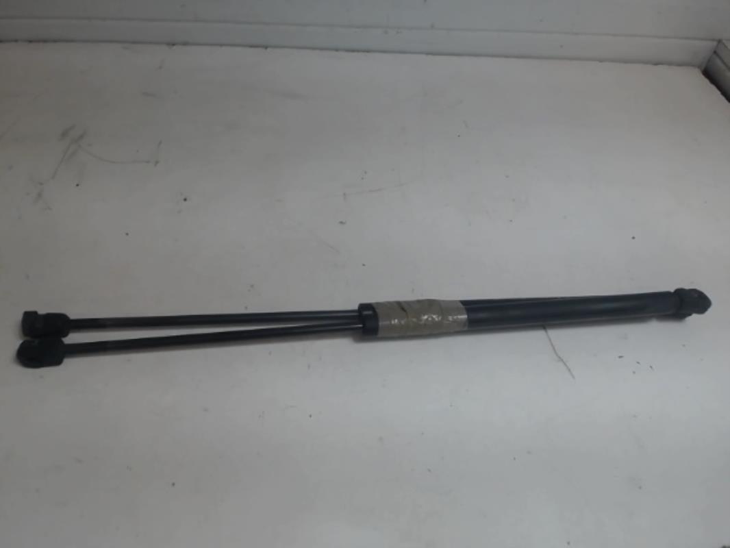 Verin de coffre VOLKSWAGEN GOLF 3 BREAK Diesel - 1