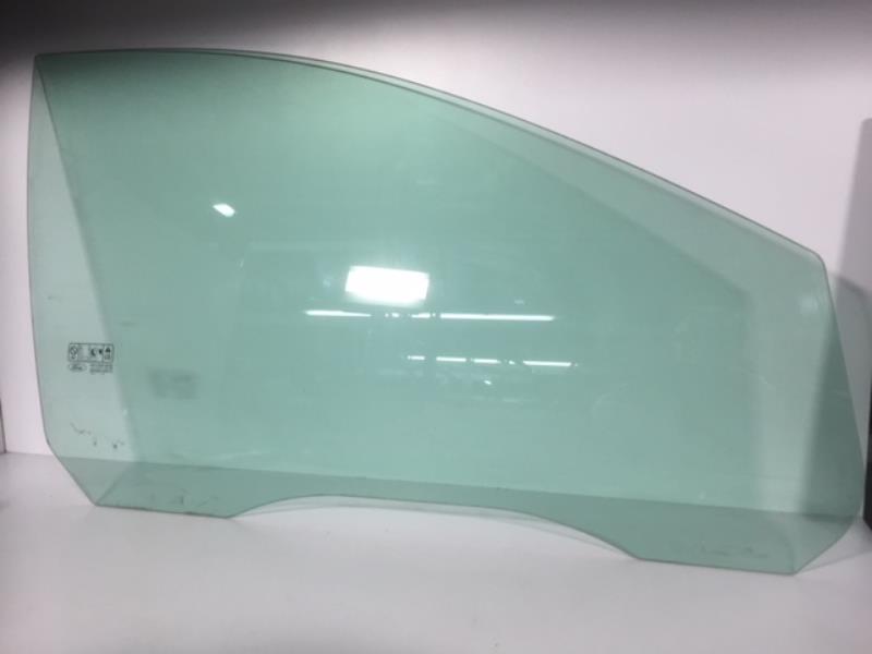 Vitre avant droit FORD FOCUS 2 PHASE 2 Diesel - 1