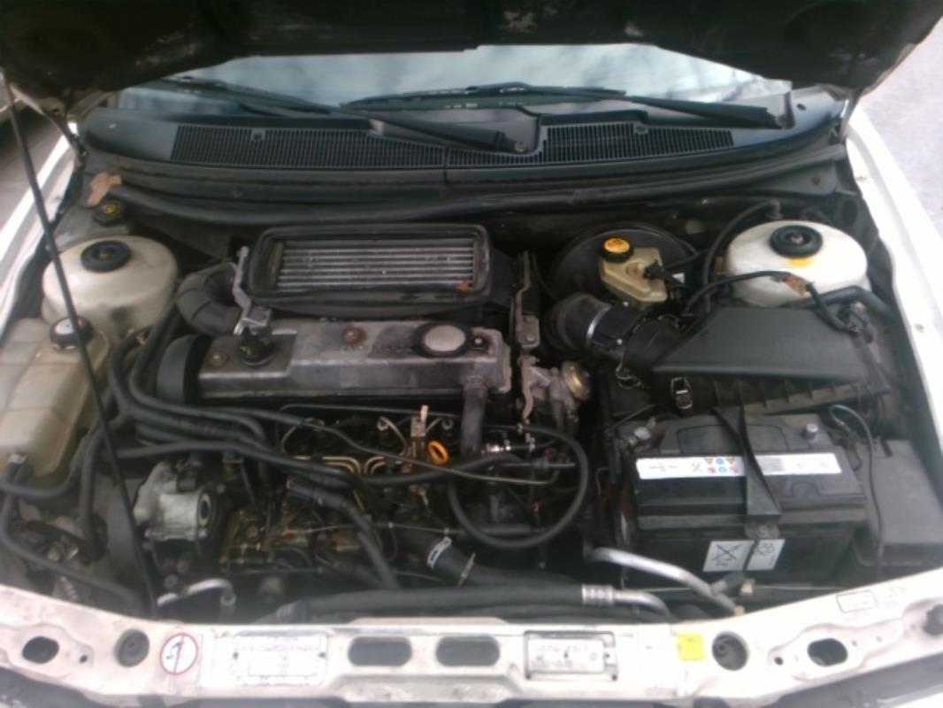 Image Retroviseur droit - FORD MONDEO 1