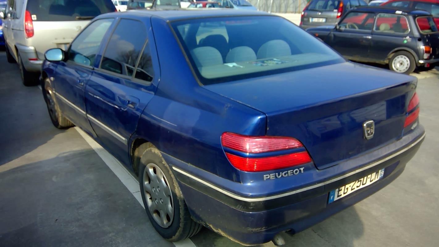 Image Feu arriere principal gauche (feux) - PEUGEOT 406