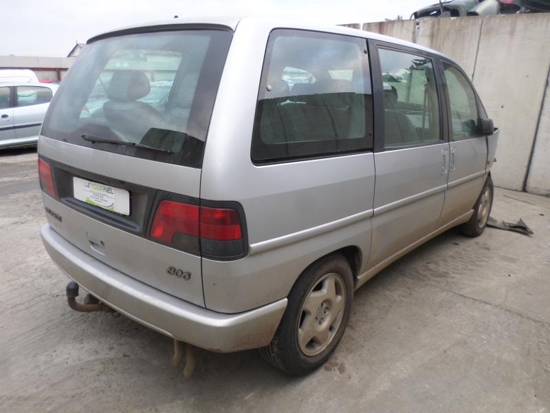 Image Feu arriere principal droit (feux) - PEUGEOT 806
