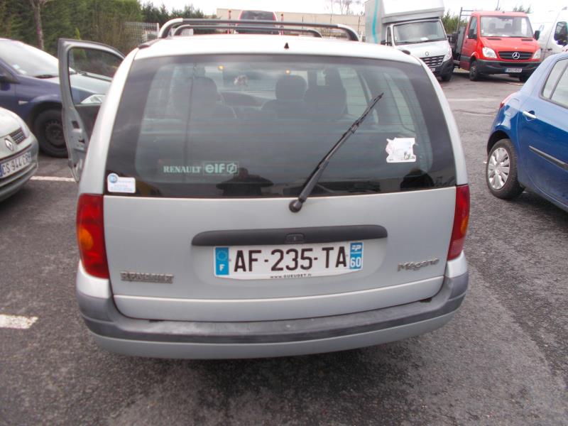 Bloc ABS (freins anti-blocage) RENAULT MEGANE 1 BREAK Essence - 1