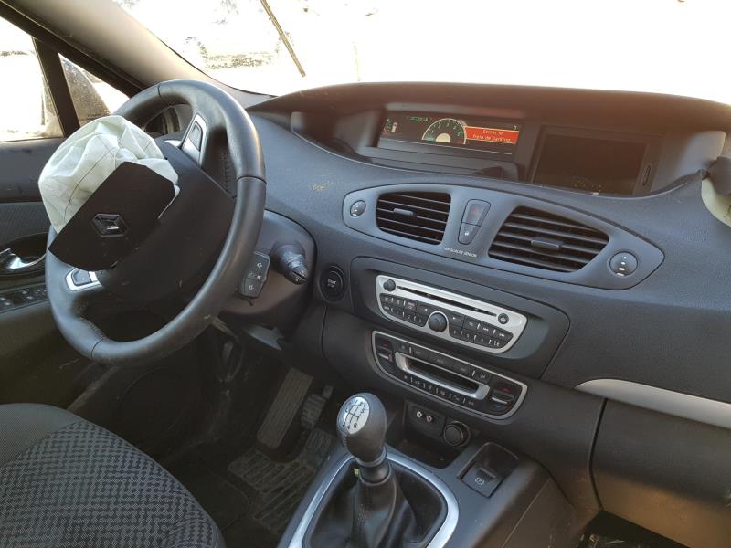 Image Feu arriere principal gauche (feux) - RENAULT SCENIC 3