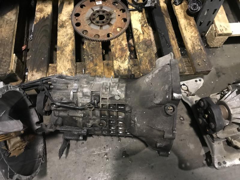 Boite de vitesses BMW SERIE 3 E30  - 1
