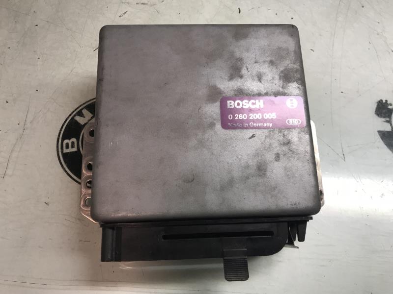 Calculateur BMW SERIE 3 E30  - 1