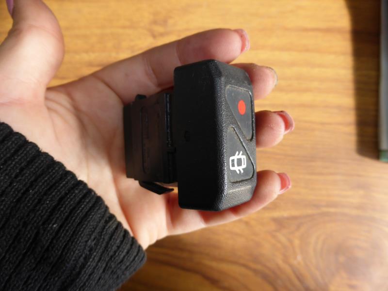 Bouton/Interrupteur RENAULT CLIO 1 PHASE 2  - 1