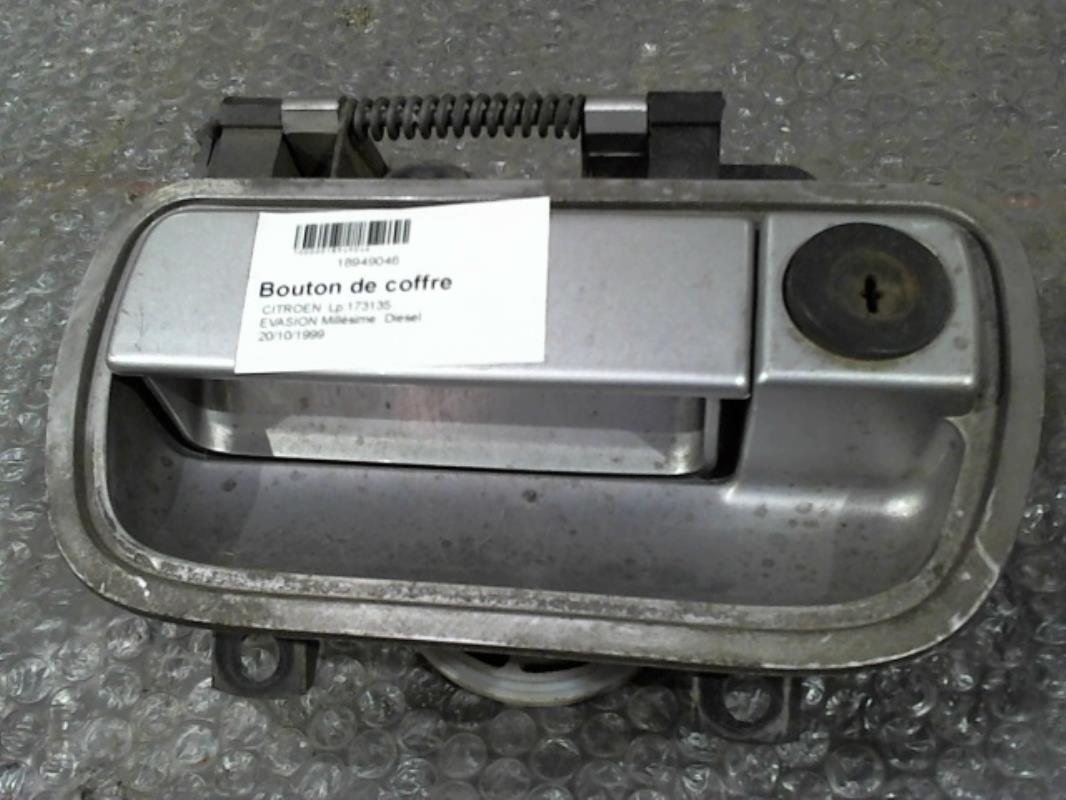 Bouton de coffre CITROEN EVASION PHASE 1 Diesel - 1