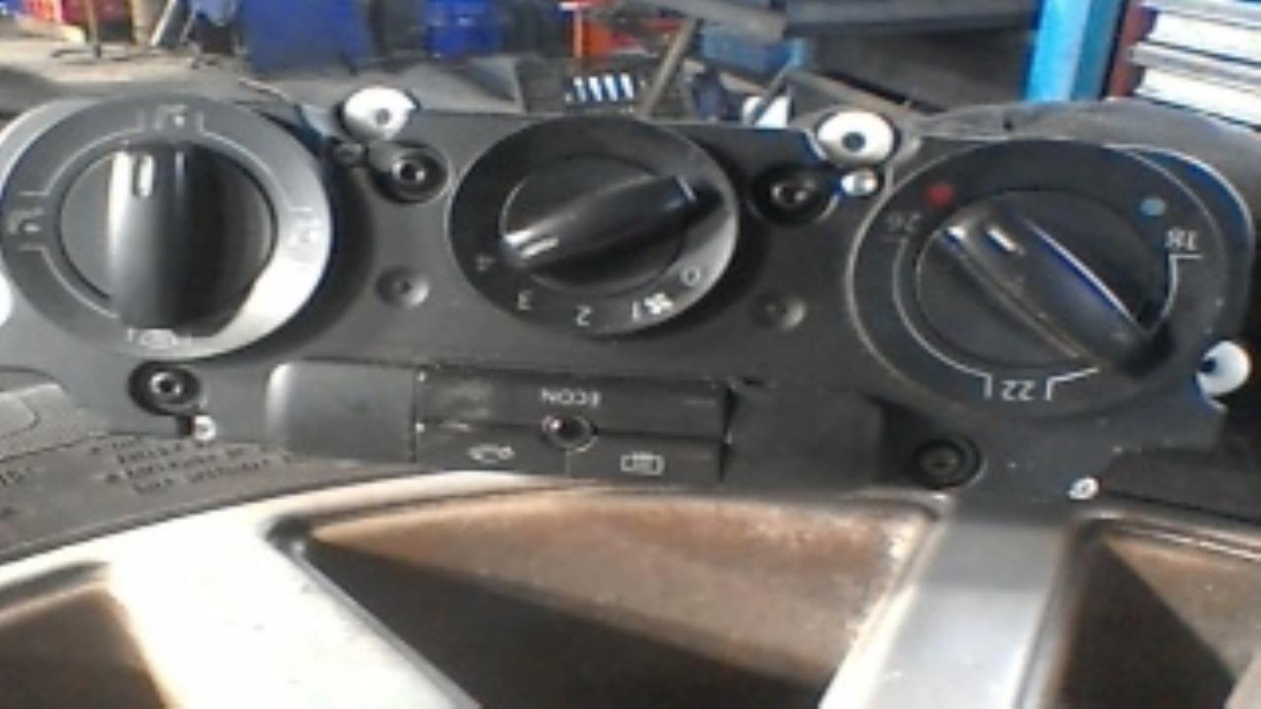 Commande chauffage VOLKSWAGEN GOLF 5 Diesel - 1