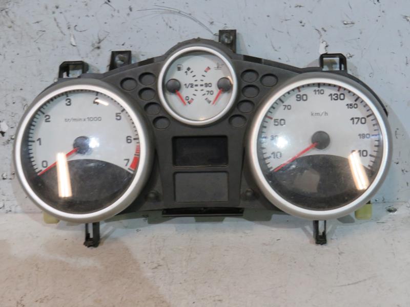 Compteur PEUGEOT 207 PHASE 1 BREAK Essence - 1
