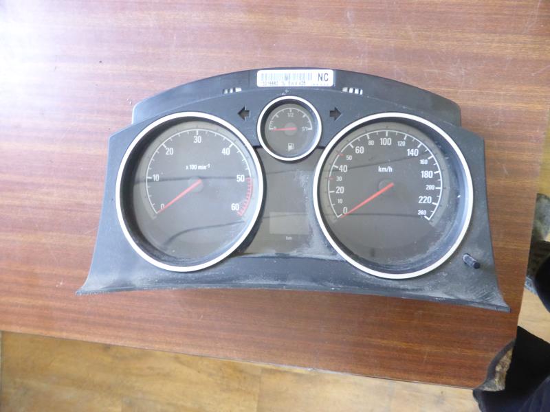 Compteur OPEL ZAFIRA B PHASE 1 Diesel - 1