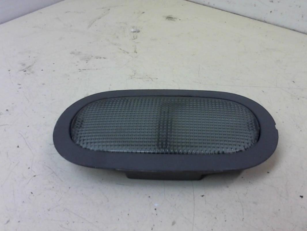 Eclairage de plafonnier RENAULT CLIO 2 PHASE 1 Essence - 1