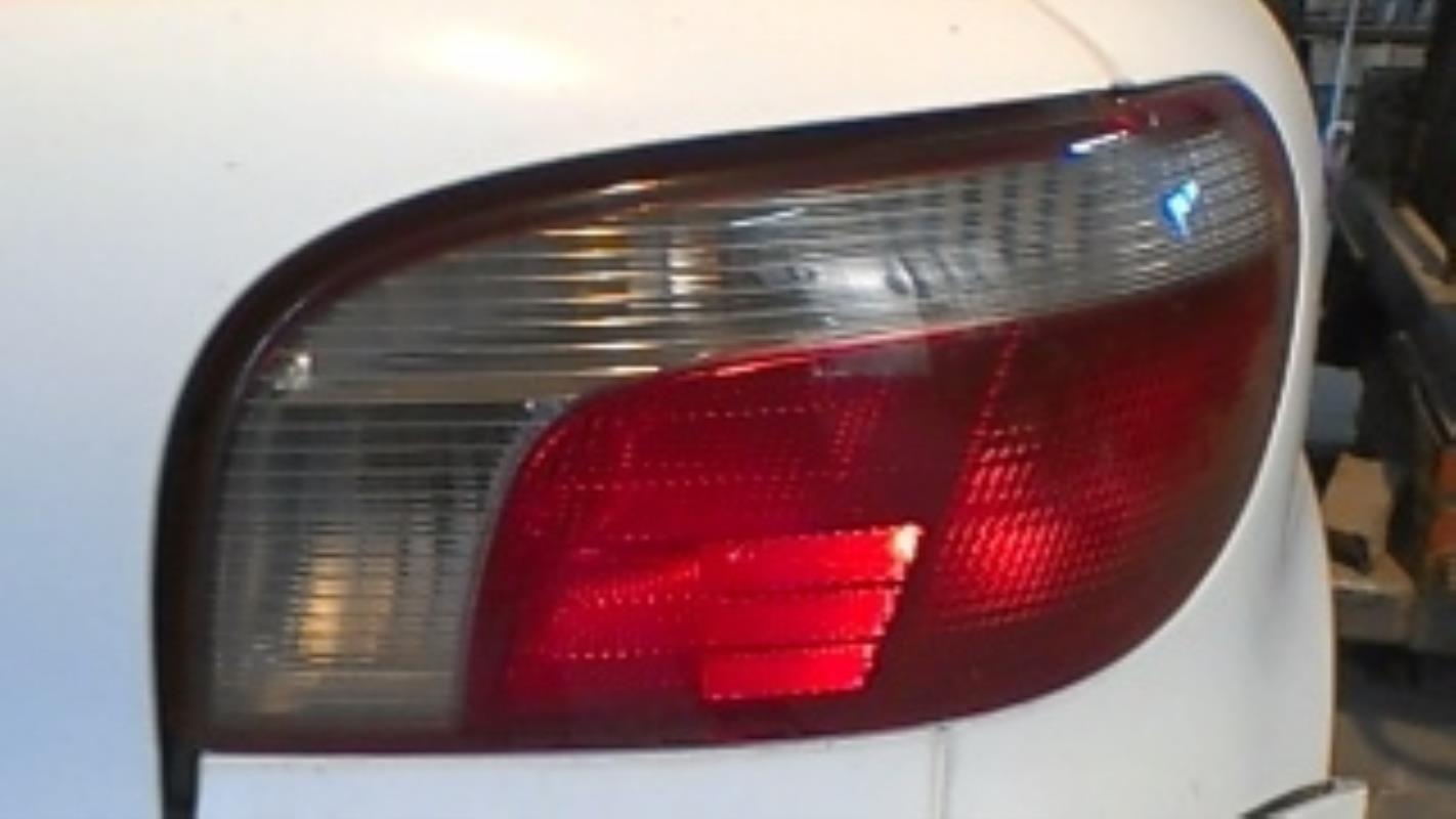 Fanale posteriore principale destro (luci) TOYOTA YARIS 1 PHASE 1 Gasolina - 1