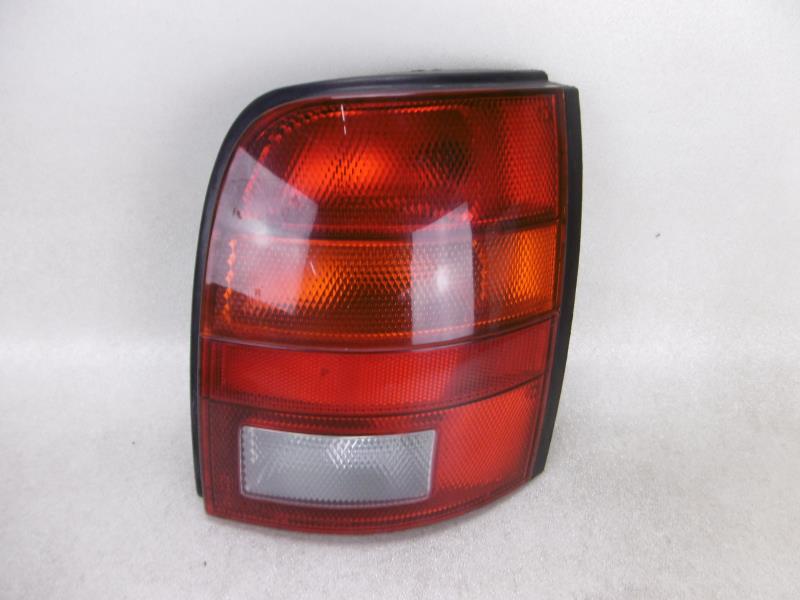 Fanale posteriore principale destro (luci) NISSAN MICRA 2 PHASE 1  - 1