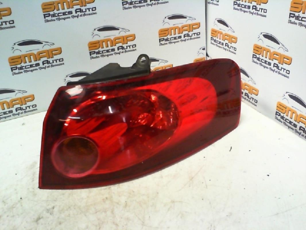 Fanale posteriore principale sinistro (luci) FIAT CROMA 2 PHASE 2 BREAK Diésel - 1
