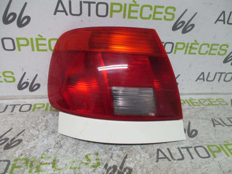 Fanale posteriore principale sinistro (luci) AUDI A4 1 PHASE 1 Gasolina - 1