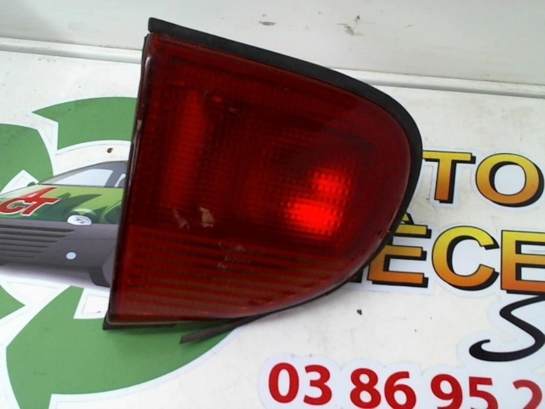 Feu arriere secondaire gauche (feux) FORD ESCORT 6  - 1