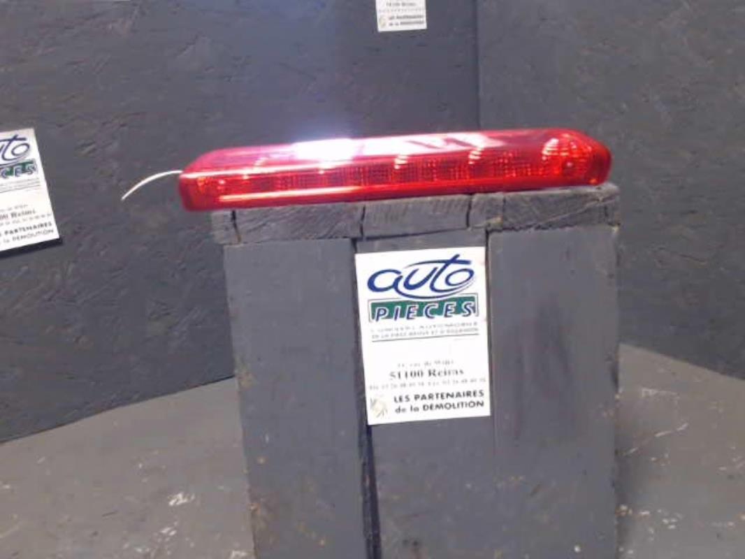 Feu arriere stop central PEUGEOT 308 1 PHASE 1 Diesel - 1