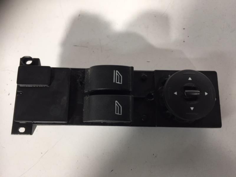 Interrupteur de leve vitre FORD FOCUS 2 PHASE 2 Diesel - 1