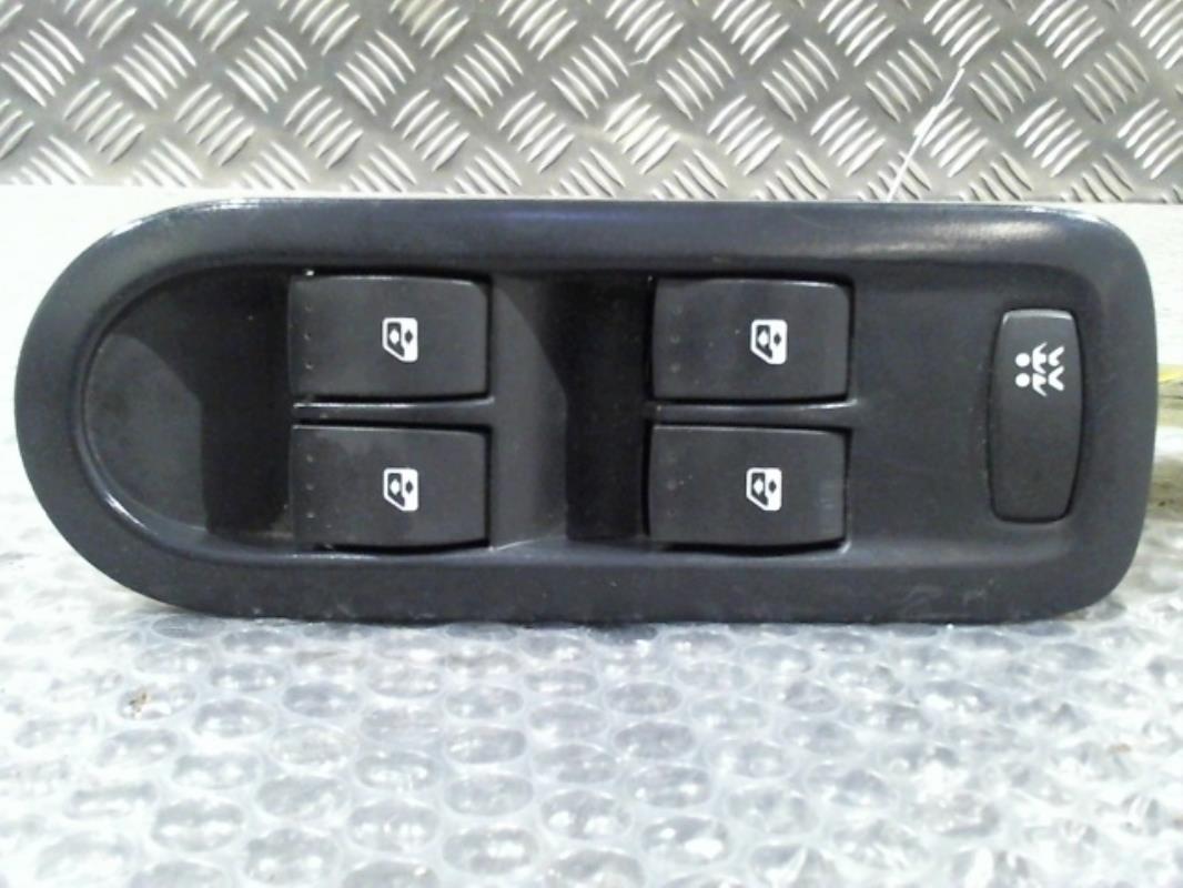 Interruttore alzacristalli RENAULT MEGANE 2 PHASE 1 Diésel - 1