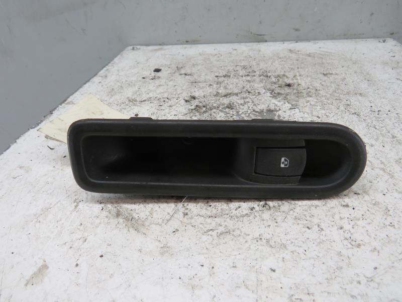 Interruttore lavacristalli posteriore destro RENAULT CLIO 3 PHASE 1 Diésel - 1