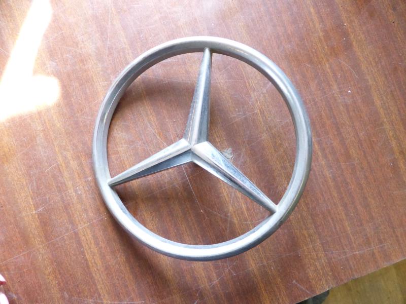 Logo MERCEDES   - 1
