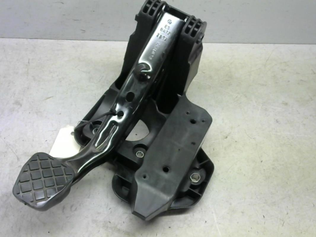 Pedale de frein VOLKSWAGEN POLO 5 PHASE 1 Essence - 1