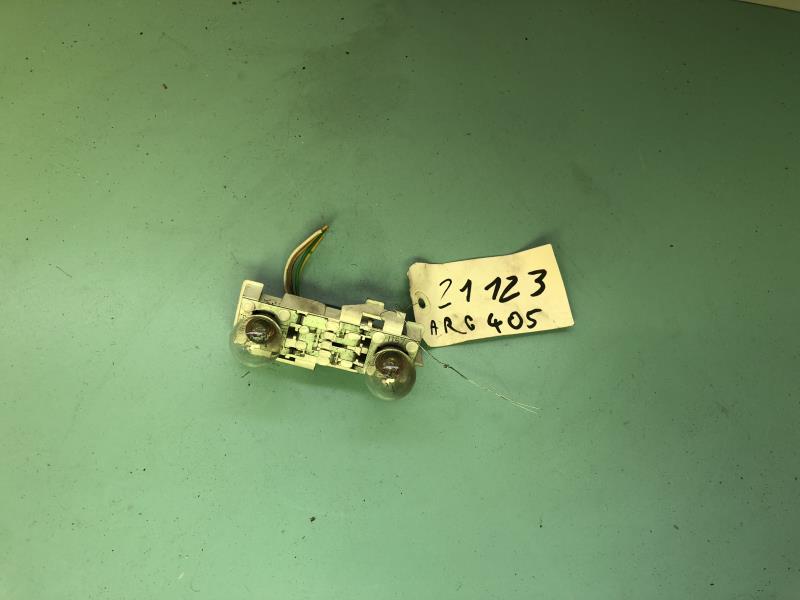 Base portalampade fanale posteriore sinistro PEUGEOT 405 PHASE 1 BREAK Gasolina - 1
