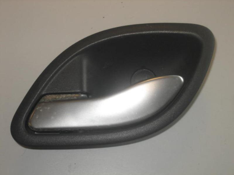 Maniglia interna posteriore sinistra RENAULT LAGUNA 2 PHASE 1 Diésel - 1