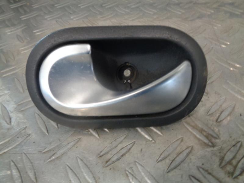 Poignee interieur avant gauche RENAULT SCENIC 2 PHASE 1 Diesel - 1