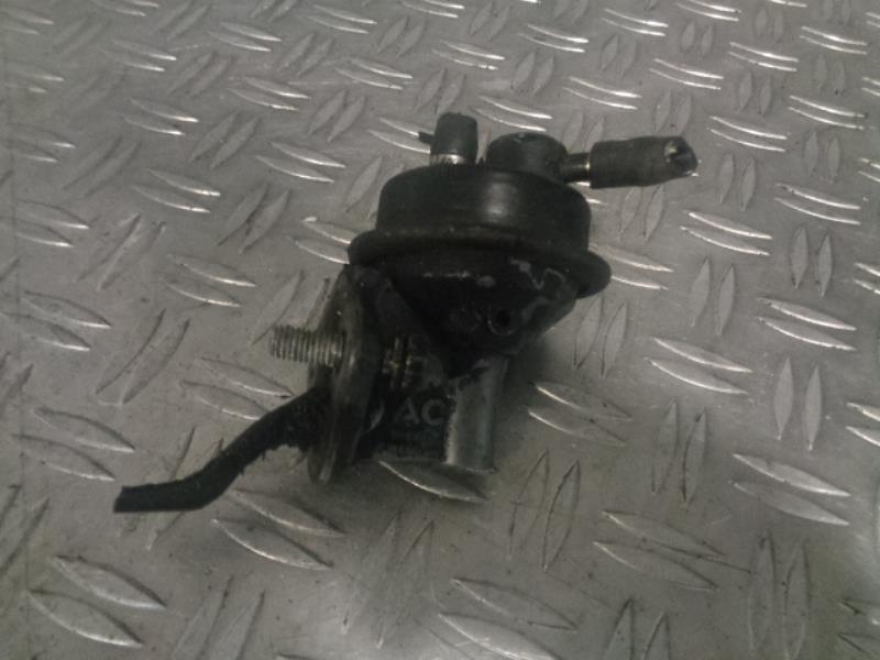 Pompe à carburant FORD FIESTA 1 Essence - 1