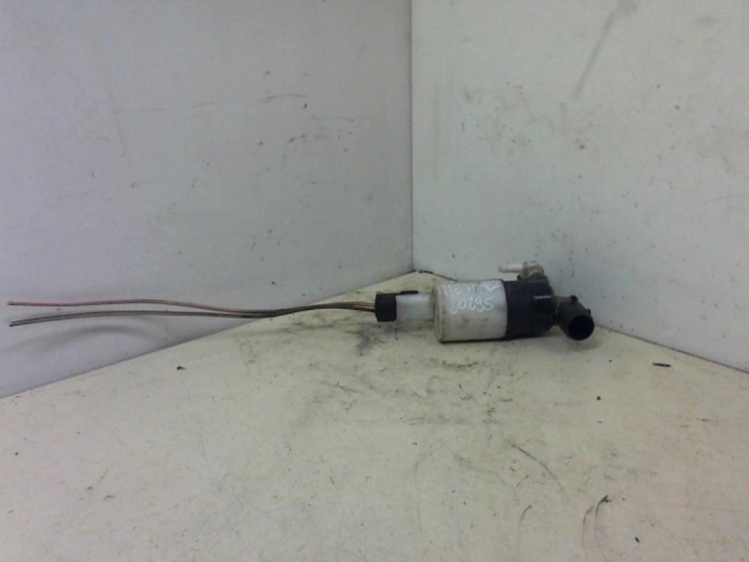 Pompe lave glace avant RENAULT MEGANE 2 PHASE 1 CABRIOLET Diesel - 1