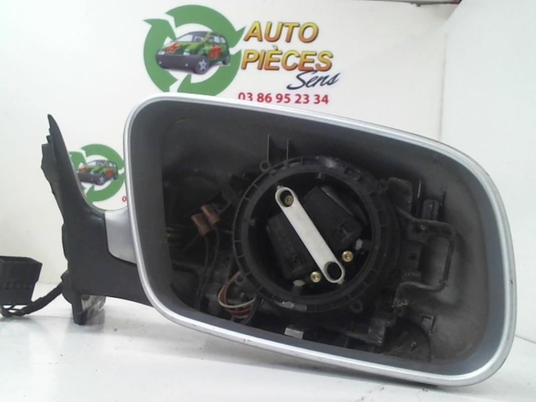 Retroviseur droit AUDI A6 2  - 1