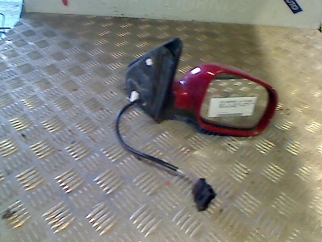 Retrovisor derecho VOLKSWAGEN GOLF 4 Gasolina - 1