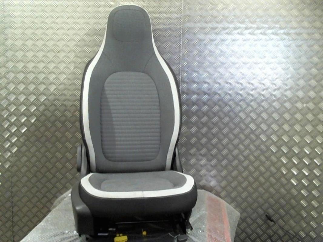 Siege avant droit RENAULT TWINGO 3 Essence - 1