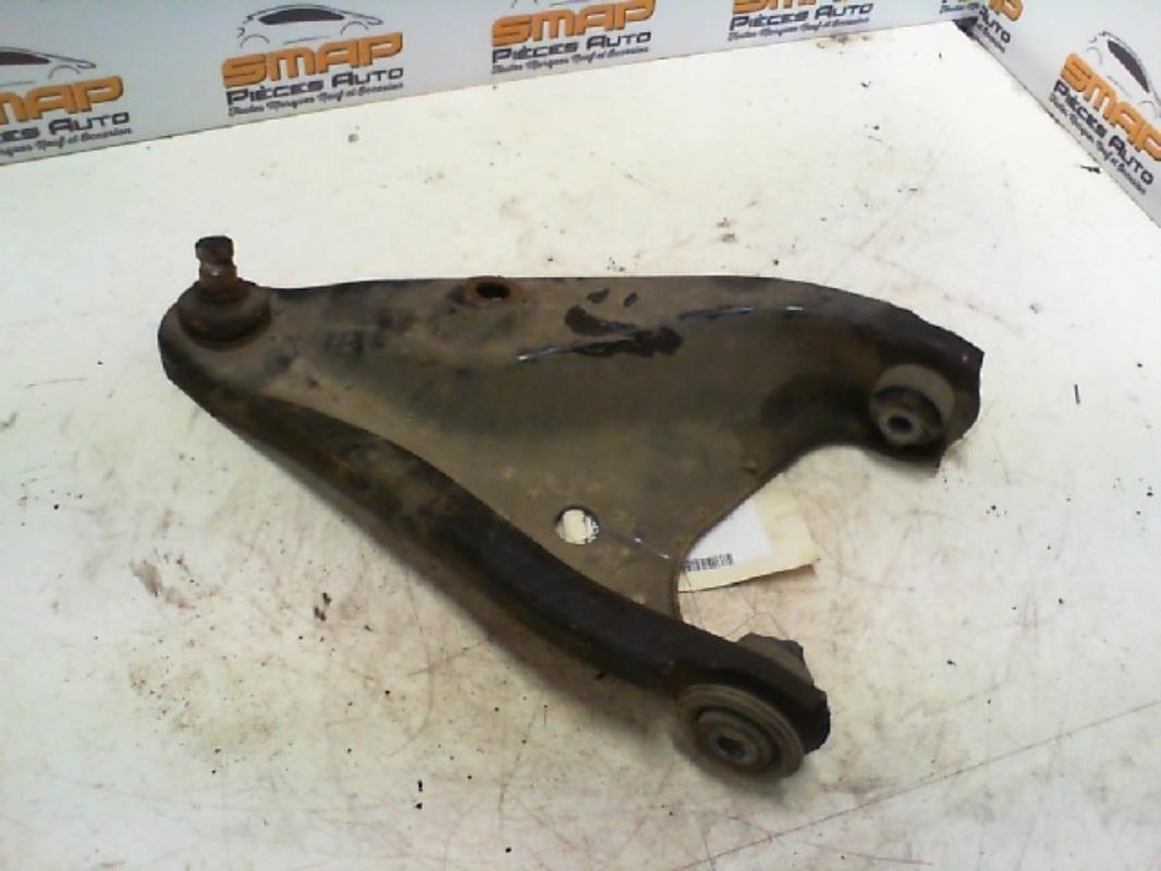 Triangolo anteriore destro DACIA SANDERO 1 Gasolina/GLP - 1