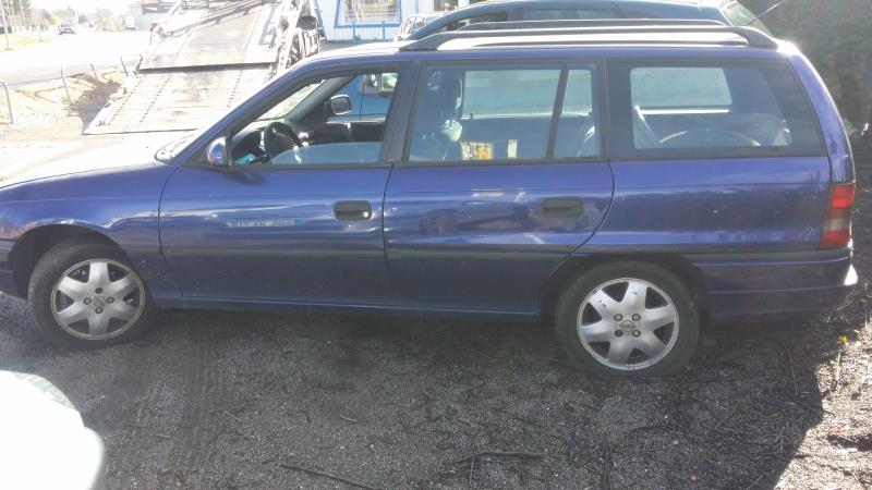 Calandre OPEL ASTRA F PHASE 2 BREAK Essence - 1