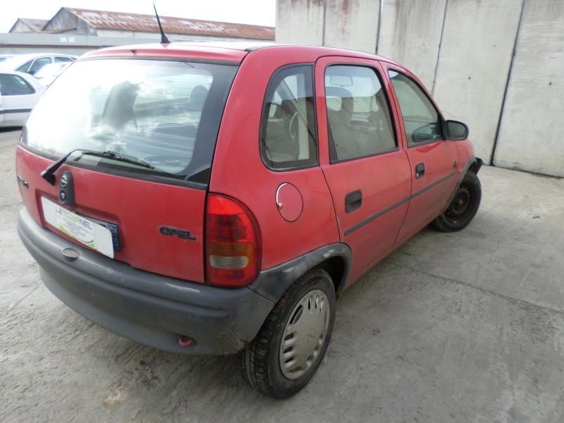 Image Feu arriere principal droit (feux) - OPEL CORSA B