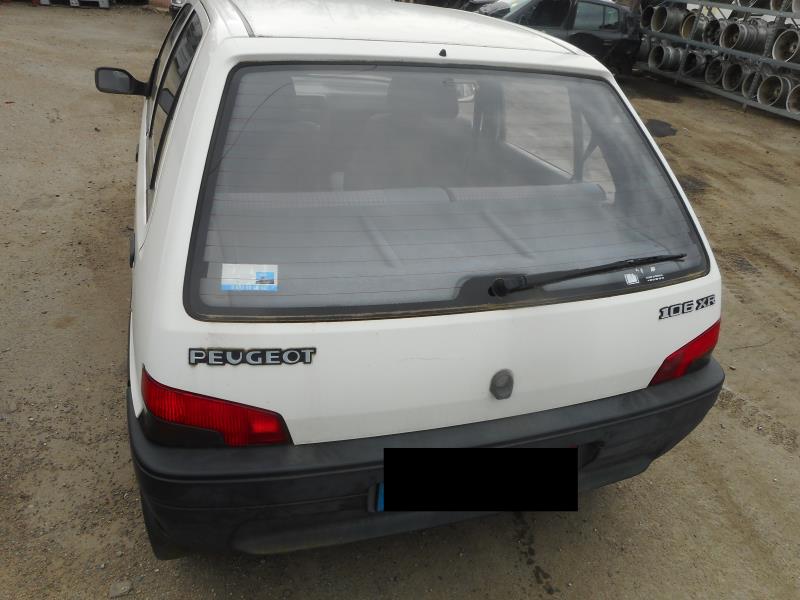 Image Pare choc arriere - PEUGEOT 106