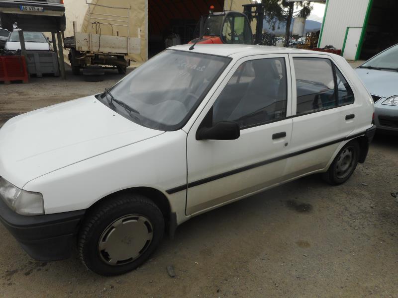 Image Pare choc arriere - PEUGEOT 106